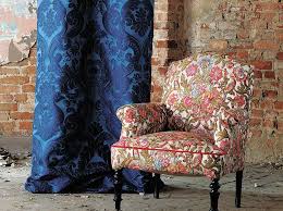 Koltuk döşemede en beğenilen modeller arasında klasik koltuk kumaşları yer alıyor. Perde Persan Perde Modelleri Dosemelik Kumas Perdelik Kumas Perde Fiyatlari Dosemelik Kumaslar Koltuklar Perde