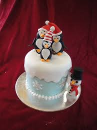 Mini Xmas Cake With Penguin Family Christmas Christmas Cake Designs Cake Winter Cake