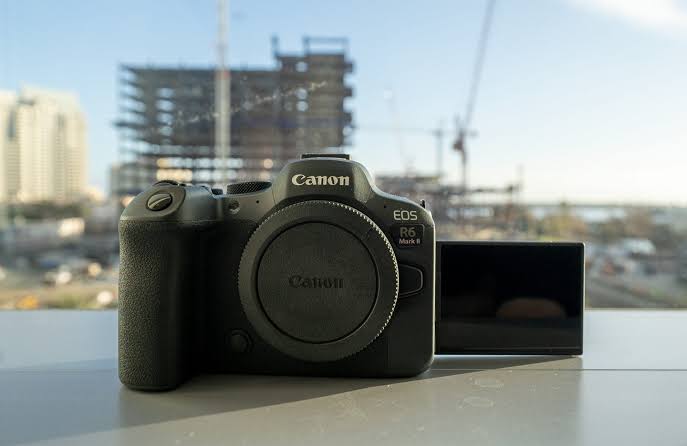 Canon EOS R6 Mark II early review | Popular Photography