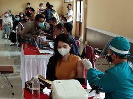 Berikut perbedaan diantara kedua vaksin berbasis messenger rna (mrna) ini. Vaksin Pfizer Punya Efek Samping Tapi Tidak Berbahaya Radarcirebon Com