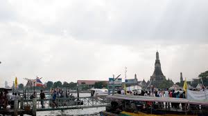 The area is very modern and is home to a number of good shopping malls and many good bars and restaurants. Best Area To Stay In Bangkok For Your First Epic Visit To Thailand 2020