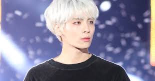 Jonghyun released the album through a variety of music sites on may 24 and officially began promotions with his appearance on mnets m countdown on may 26. 8 Reasons Why We Miss Shinee Jonghyun So Much On His 28th Birthday Koreaboo