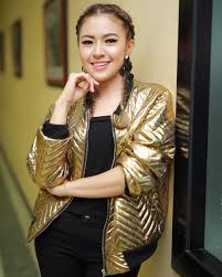 Nor ashima ramli nama populer: Biodata Baby Shima Ratu Smule Yang Makan Hati Dzargon