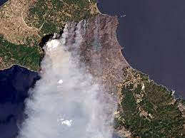 Visitez quelques paradis de l'ile d'evia ou eubée en grèce comme limni, aidipsos. D08xjkzewjddhm