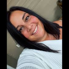 How much do you feed your bloodhound babies?