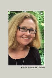 Ann Hetzel's Instagram, Twitter & Facebook