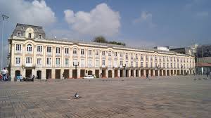 En bogotá, medellín, cartagena y cúcuta, ya hay procesos revocatorios en marcha en contra de sus alcaldes. El Palacio Lievano Turismo En Bogota
