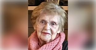 Doris Better's Instagram, Twitter & Facebook