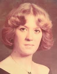 Robyn Mcgowan's Instagram, Twitter & Facebook