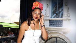 She had the perfect body combined with good looks. Liz Cambage 5 Fast Facts You Need To Know Heavy Com
