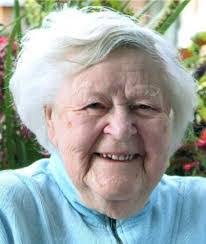 Emily Florence's Instagram, Twitter & Facebook