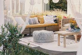 Boho chic interior design has been a popular theme for years, and we see why. Boho Chic Decor Ideas For Your Living Room Bedroom And Outdoors Mybayut