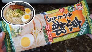 There, tonkotsu broth was mixed with their regional crop of miso. Itsuki Kyoto Miso Tonkotsu Ramen Delicious Japanese Instant Ramen Noodle Soup 4k Asmr Youtube