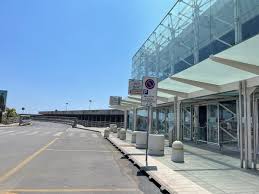 Uno è situato al piano arrivi (piano terra, temporaneamente disattivato) l'altro è situato in area imbarchi. Aeroporto Di Catania Ctaairport Twitter