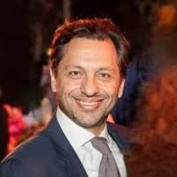 600+ ملفًا شخصيًا يحتوي على “Akef”