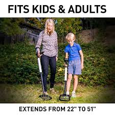 This professional metal detector is easy to use and fully adjustable. National Geographic Pro Series Metal Detector