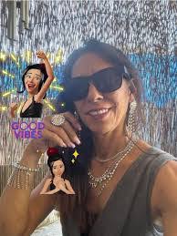 Kristina Mansfield's Instagram, Twitter & Facebook