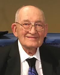 Wallace Estes's Instagram, Twitter & Facebook