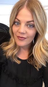 It's high time for some more of Sandy and his lip!