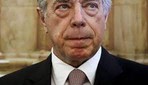 João cabral de melo neto gcc • gose • omc (recife, 9 de janeiro de 1920 — rio de janeiro, 9 de outubro de 1999) foi um poeta e diplomata brasileiro.sua obra poética, que vai de uma tendência surrealista até a poesia popular, porém caracterizada pelo rigor estético, com poemas avessos a confessionalismos e marcados pelo uso de rimas toantes, inaugurou uma nova forma de fazer poesia. Casa Dos Espirito Santos Em Cascais Esta A Venda Por 20 Milhoes Zap