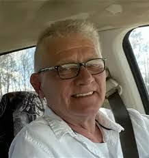 Tommy Dodd's Instagram, Twitter & Facebook