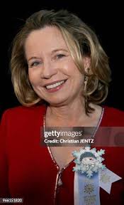 2,005 Debra Press Photos & High Res Pictures