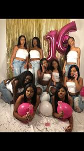 Sweet 16 Birthday Photoshoot With Friends Ideas Pin By Makayla Nevins On Nasty19 Birthday Photoshoot 16th Birthday Outfit Birthday Goals