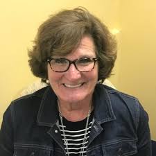 Beverly Hanrahan (@DrReadMore)