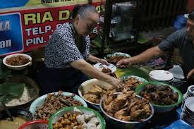 Menu ini cocok banget untuk sajian makan malam bersama keluarga. 6 Kuliner Malam Khas Solo Cocok Untuk Yang Lapar Tengah Malam Halaman All Kompas Com