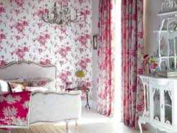 الجمع بين لون الستائر مع خلفية في الداخل 90 صور كيفية اختيار الستائر في الغرفة إلى الأثاث وورق الجدران الخفيفة وأفكار التصميم الداخلي المألوف لغرفة المعيشة