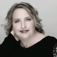 Tina Paddock's Instagram, Twitter & Facebook