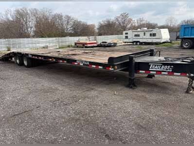Towmaster T-9D Lowboy Trailer