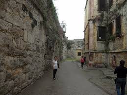 Türkiye'de en çok ziyaret edilen müzeler arasında yer alan sinop tarihi cezaevi ve müzesi'nde yaklaşık bir sene önce başlatılan restorasyon çalışmaları sürüyor. Tarihi Sinop Cezaevi Aufnahme Von Sinop Cezaevi Tripadvisor