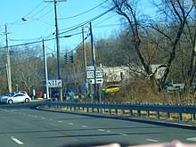 Cromwell is in central connecticut, 15 miles south of hartford and 10 miles southeast of new britain. Connecticut Route 372 Wikipedia