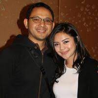 Lulu tobing gugat cerai bani mulia setelah hampir 2 tahun menikah. Cerai Dari Lulu Tobing Sifat Cucu Soeharto Ini Dipuji Calon Istri