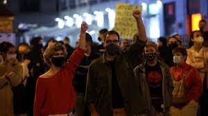 Greta thunberg klímaváltozás klímacsúcs madrid. Tuntettek Spanyolorszagban A Koronavirus Elleni Korlatozasok Miatt 24 Hu