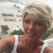 Profile for Dogs and Suds pet grooming