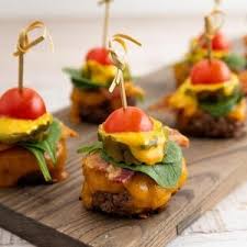 Ree drummond, star of food network's hit show the pioneer woman, reposted her recipe for cheeseburger sliders, where she skipped using . Ree Drummond S Bacon Cheeseburger Bites The Pioneer Woman Food Network Youtube