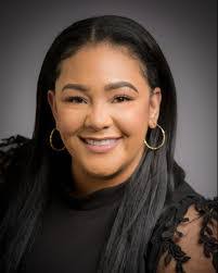 Ashley Cheatham's Instagram, Twitter & Facebook