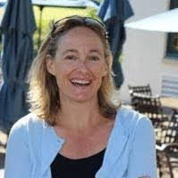 Karen Luse's Instagram, Twitter & Facebook