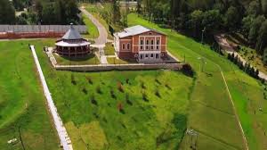 Vladimir putin and dmitri medvedev in bocharov ruchey residence in sochi. Viral Drone Video Exposes Luxury Getaway Of Putin S Pm Medvedev