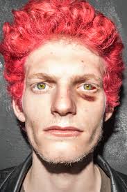 A former criminal turned his life around and now takes incredible photos