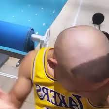 Add the side sections with just a few long clumps each again starting from around the top of the head and going down to not make the hair look too neat you can draw the sides slightly messy as in the above example. Vbet News On Twitter Richarlison With R9 Haircut Ig Richarlison Https T Co Njq2hz8f17