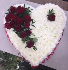 Maybe you would like to learn more about one of these? Based Heart Funeral Tribute Red Roses White Chrysanthemums Made By Butterflies And Blooms Www Butterfliesandblooms Net Arreglos Florales Funeral Flores