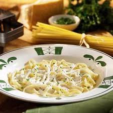 Asiago Garlic Alfredo Sauce Recipe Recipe Recipes Food Copycat Recipes Olive Garden