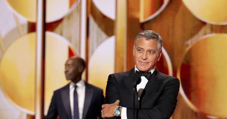 Fraîchement naturalisé, Georges Clooney débute son discours en français aux  Golden Globes - La Libre