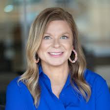 Wendy Lind's Instagram, Twitter & Facebook