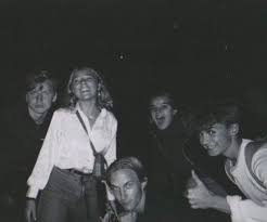 Black And White Best Friends In Movies Friends Forever Friend Photos Friends Photography Cute Friends