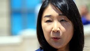 Judge becomes U.S. citizen