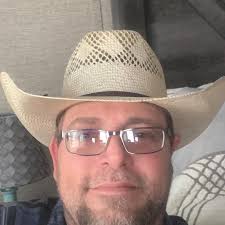 Looking for a mini under $800 anyone have anything ? Preferably east coast.  Will have a great home. Needs to be sweet and safe to be around. Will pm to  follow up